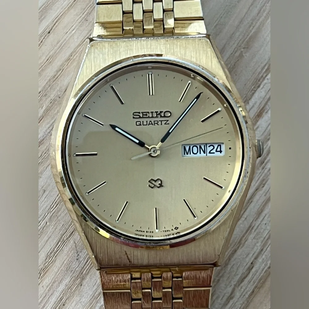 Seiko SQ Vintage Men’s Watch Gold Bracelet, Dial, Case, Day Date New Crystal